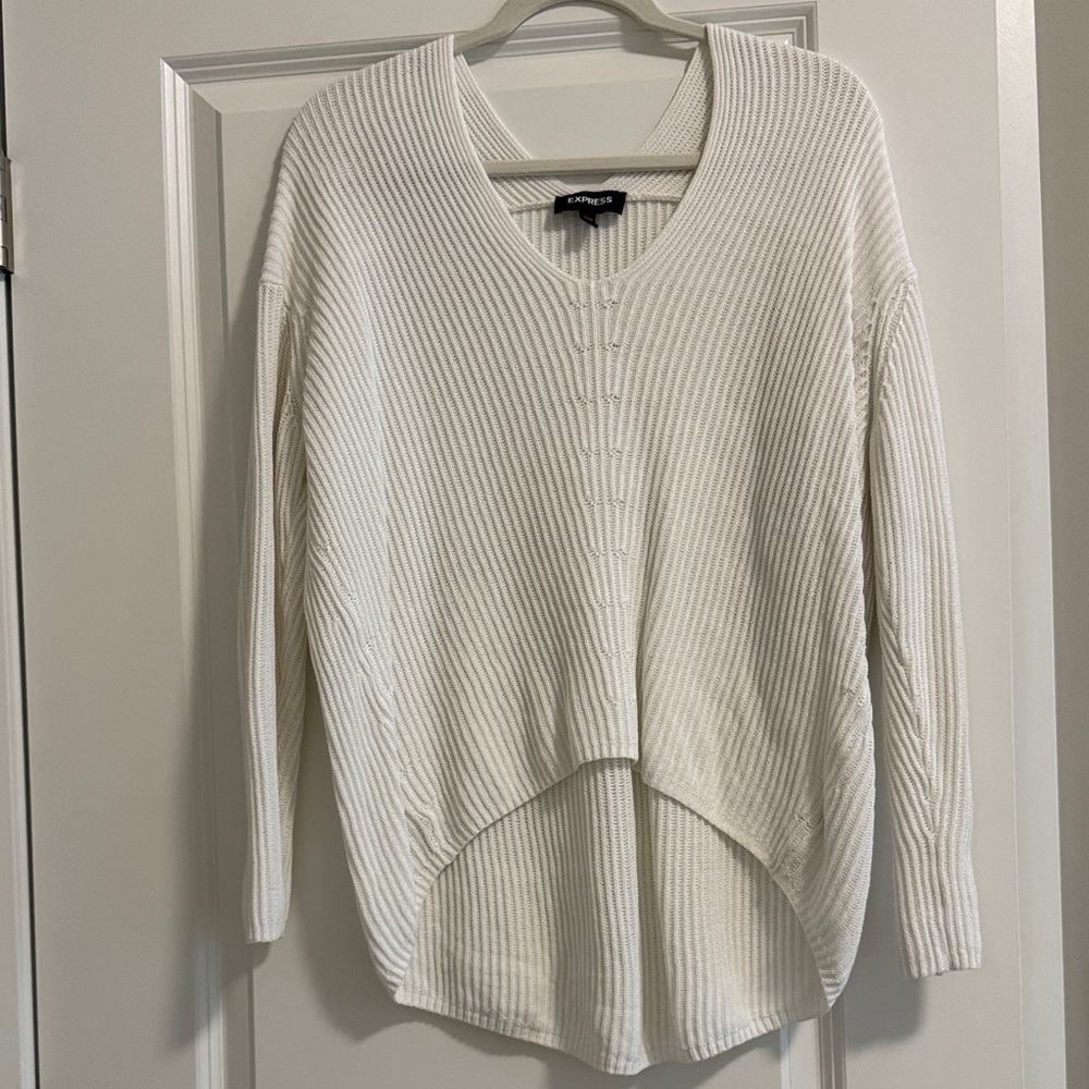 Express White Knit Hi-Lo V-Neck Sweater